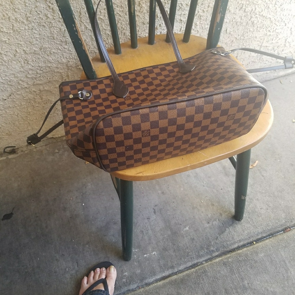 Handbag - Picture 2 of 4